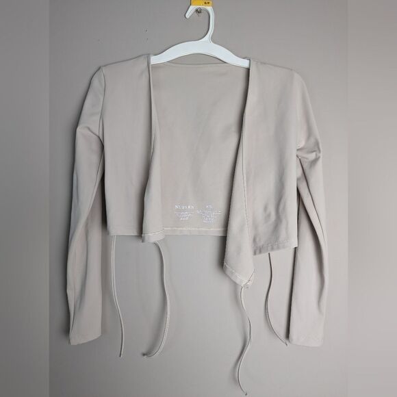 Nubyen Cream Wrap Activewear Top Women’s Long Sleeve Cropped XS Yoga Gym - Picture 3 of 8